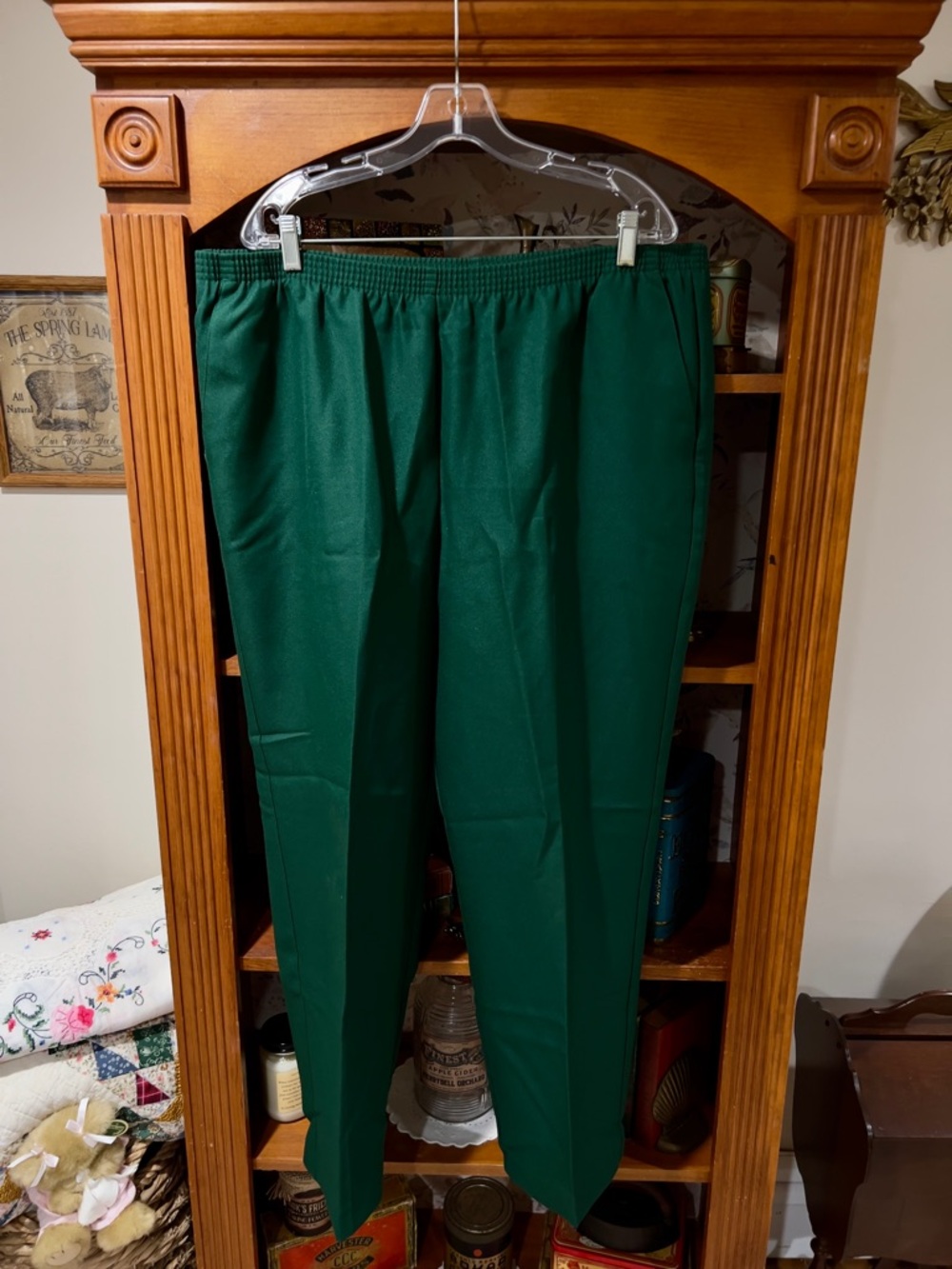 Alfred Dunner Forest Green Elastic-Waist Cropped Tapered Pants - Picture 6 of 7